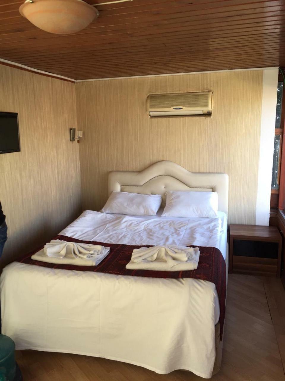 Divan Wooden Guesthouse Istanbul Eksteriør bilde